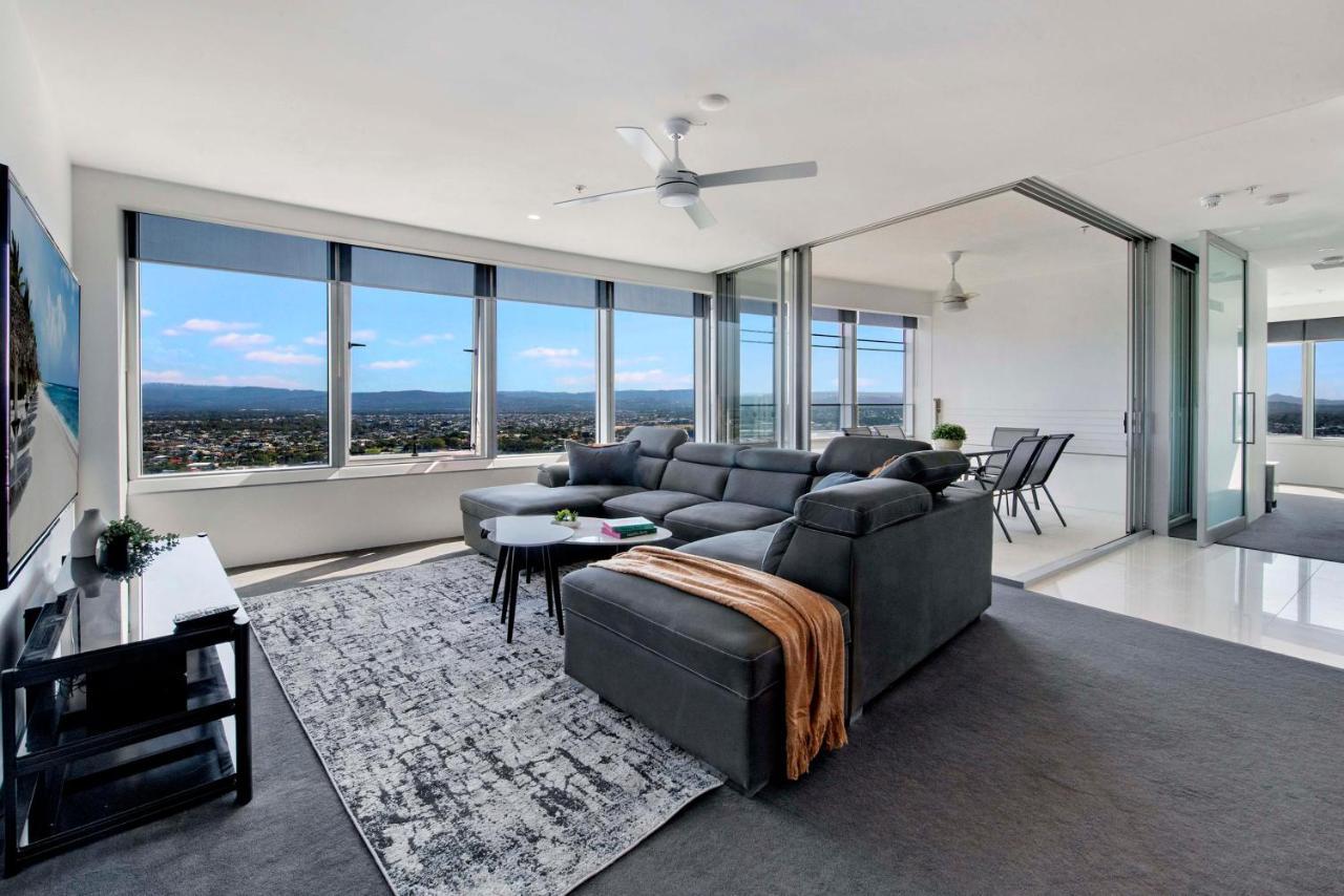 Q Tower At Surfers Paradise - Self Contained Apartments Гоулд Коуст Екстериор снимка