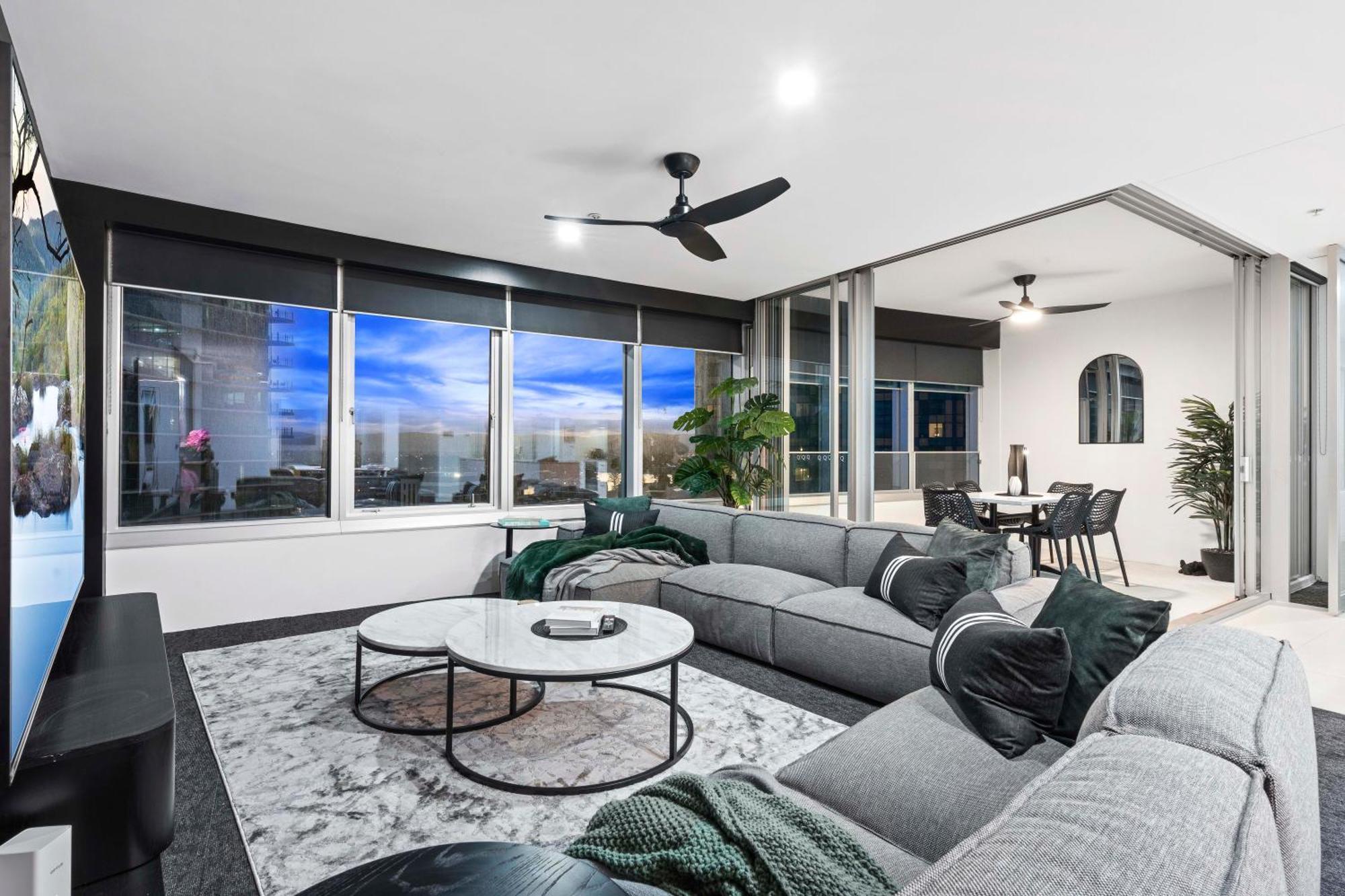 Q Tower At Surfers Paradise - Self Contained Apartments Гоулд Коуст Екстериор снимка