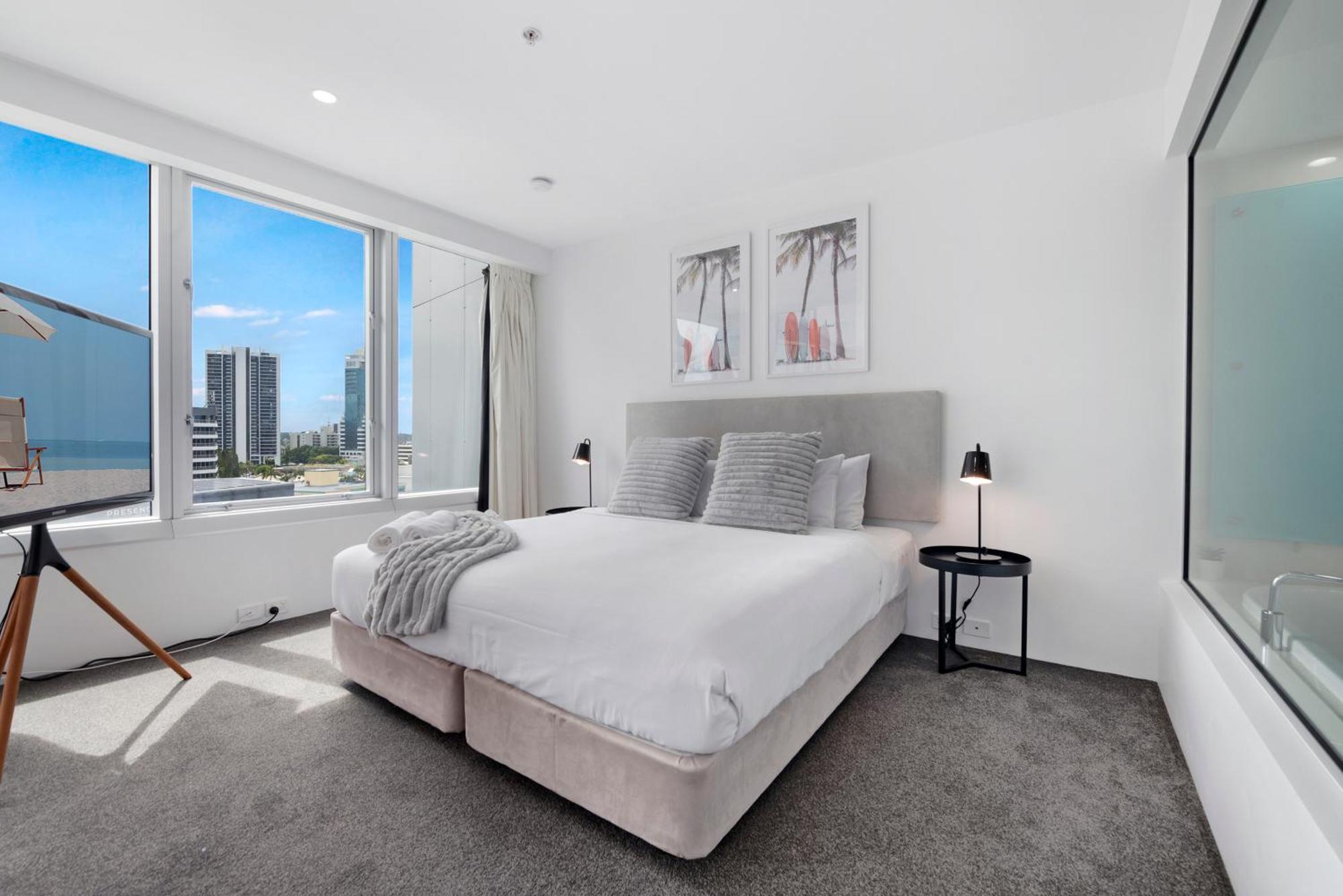 Q Tower At Surfers Paradise - Self Contained Apartments Гоулд Коуст Екстериор снимка