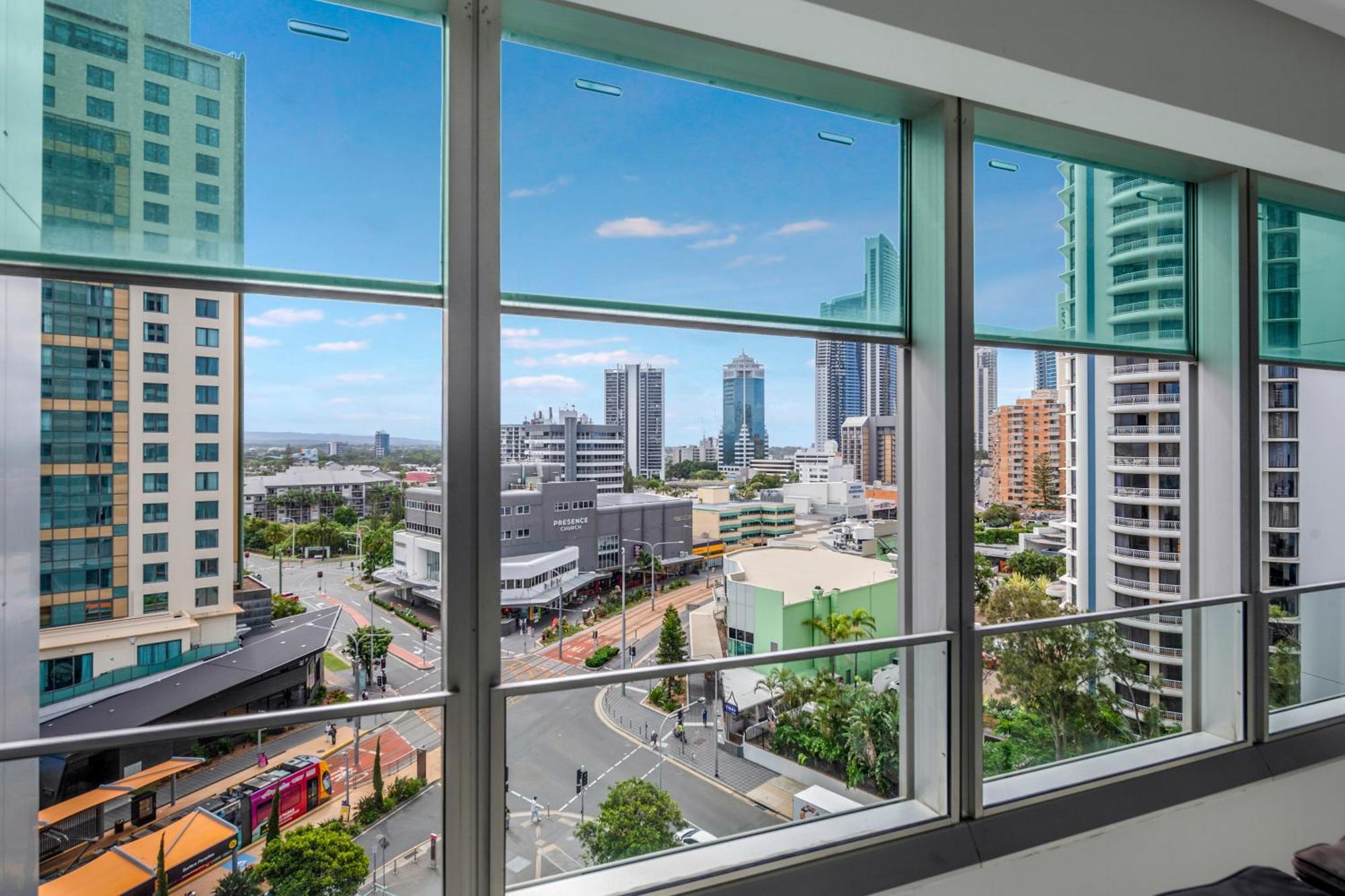 Q Tower At Surfers Paradise - Self Contained Apartments Гоулд Коуст Екстериор снимка