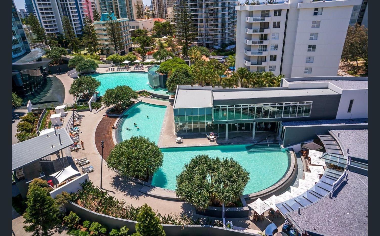 Q Tower At Surfers Paradise - Self Contained Apartments Гоулд Коуст Екстериор снимка